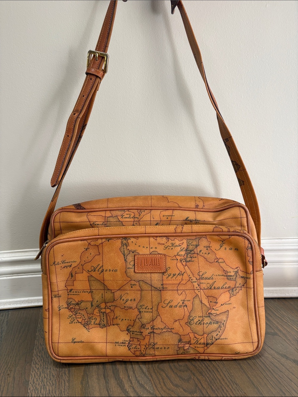 Alviero Martini Tan Map-Print Messenger Camera Bag
